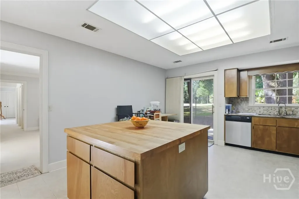 29 Monastery Road Savannah GA 31411