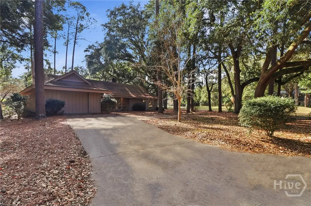 29 Monastery Road Savannah GA 31411
