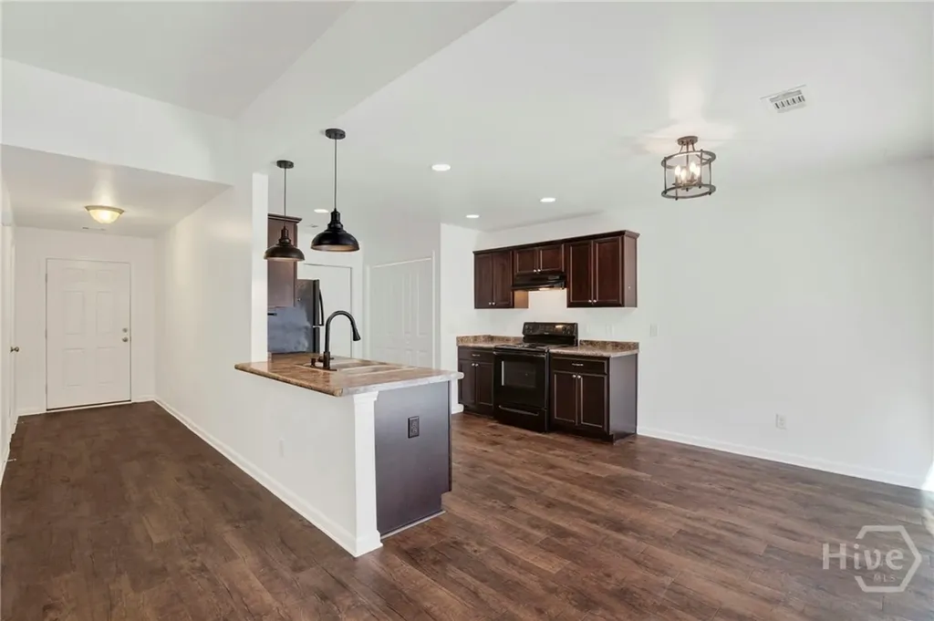 126 Knotty Pine Circle Springfield GA 31329