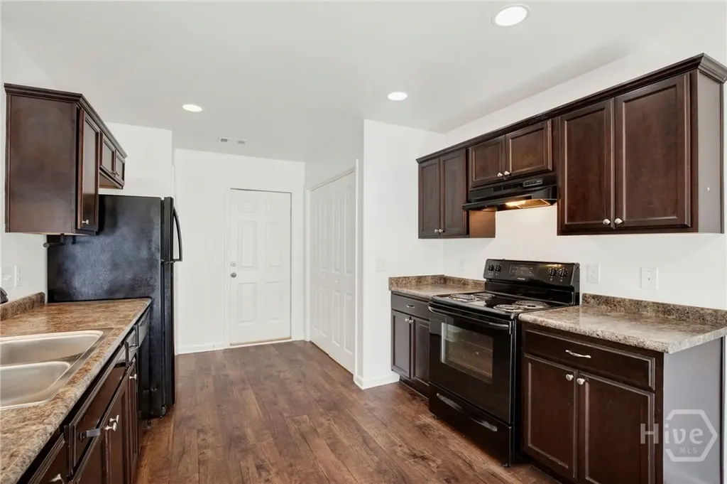 126 Knotty Pine Circle Springfield GA 31329