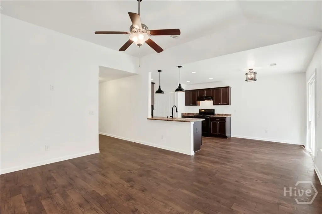 126 Knotty Pine Circle Springfield GA 31329