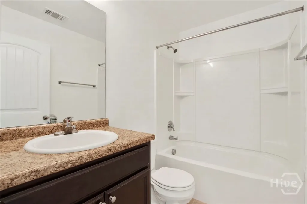 126 Knotty Pine Circle Springfield GA 31329