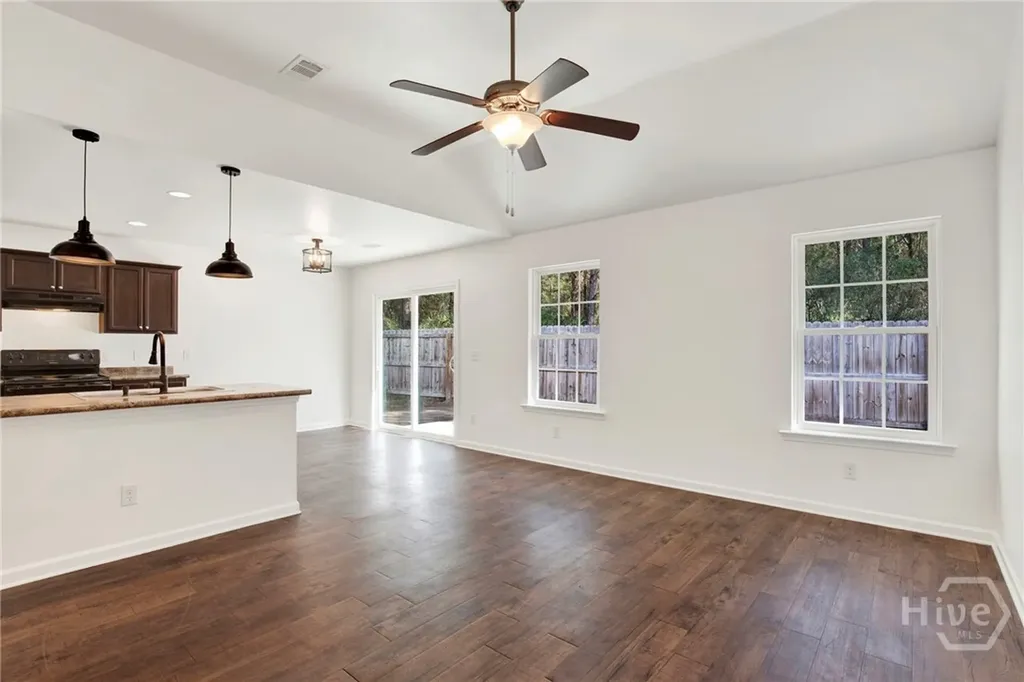 126 Knotty Pine Circle Springfield GA 31329