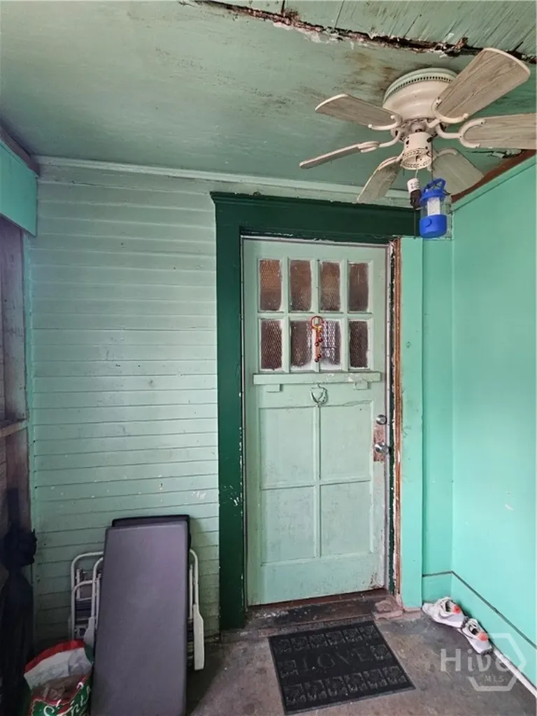 645 E 40th Street Savannah GA 31401