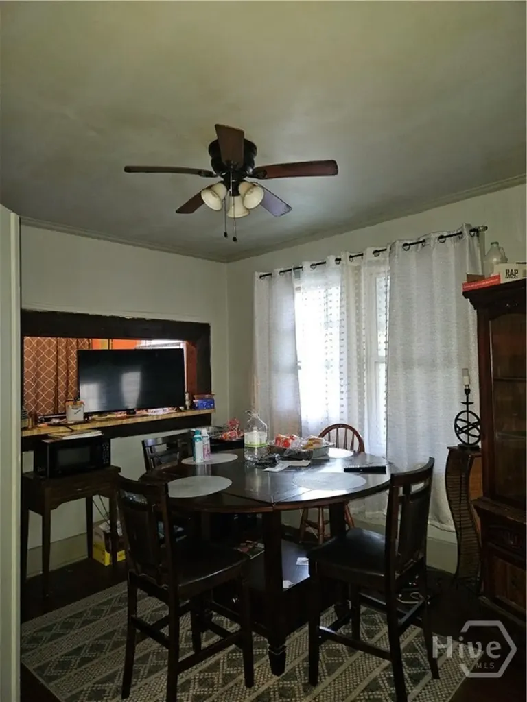 645 E 40th Street Savannah GA 31401