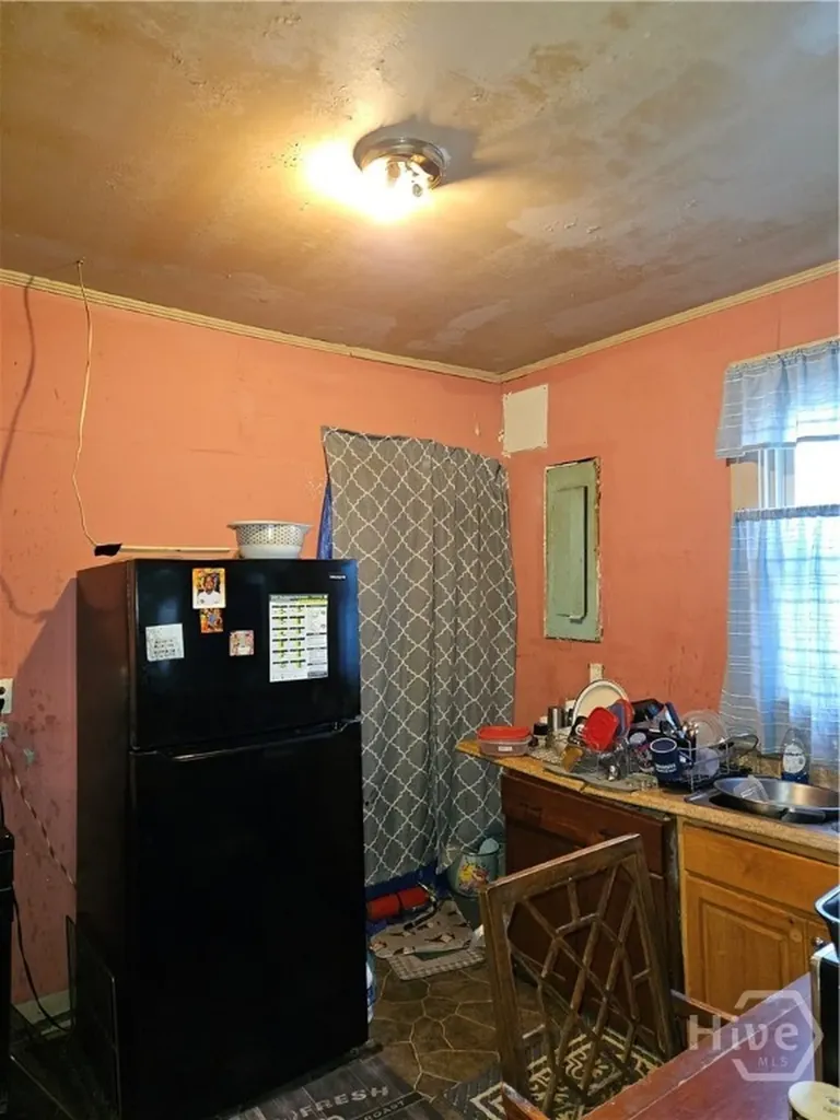 645 E 40th Street Savannah GA 31401