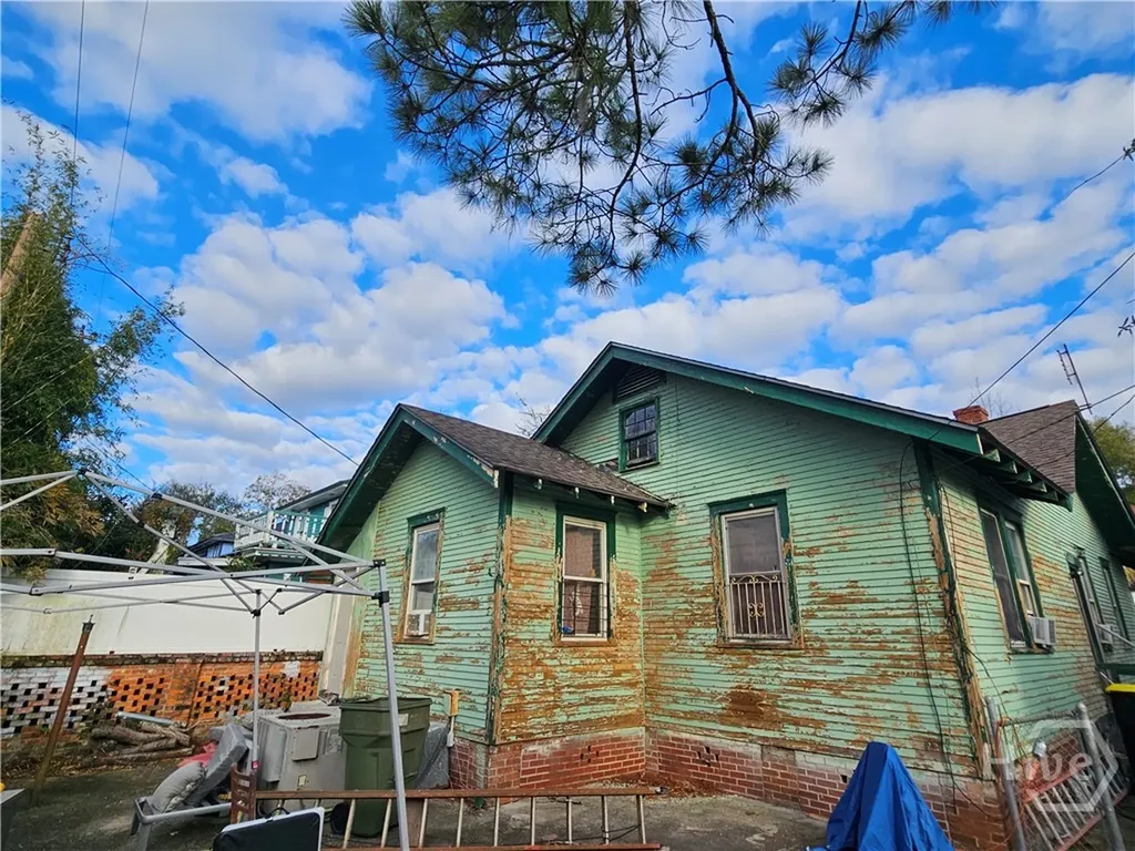 645 E 40th Street Savannah GA 31401