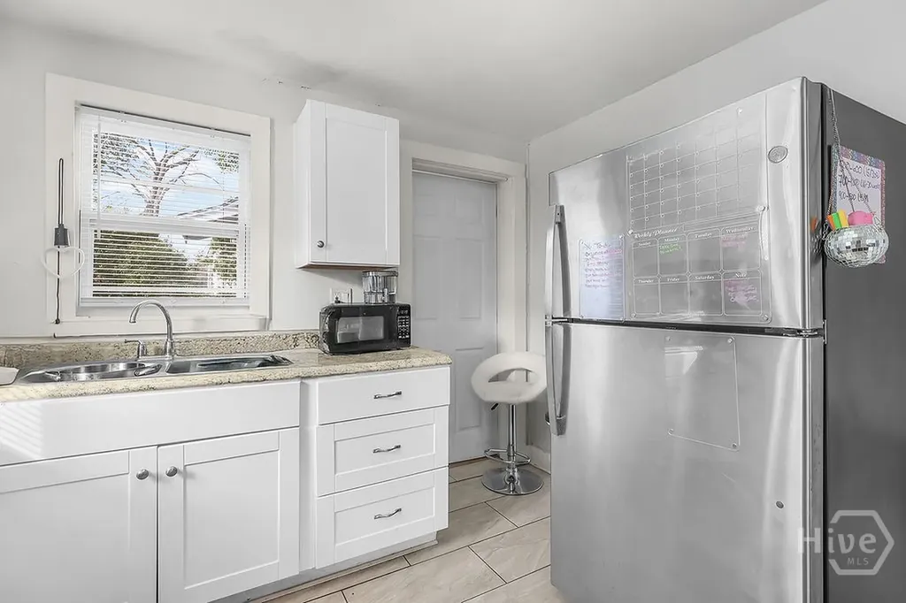 1513 Vine Street Savannah GA 31401