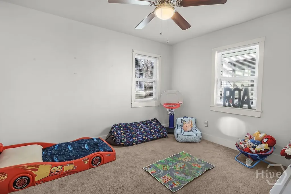 1513 Vine Street Savannah GA 31401