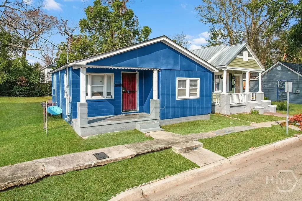 1513 Vine Street Savannah GA 31401