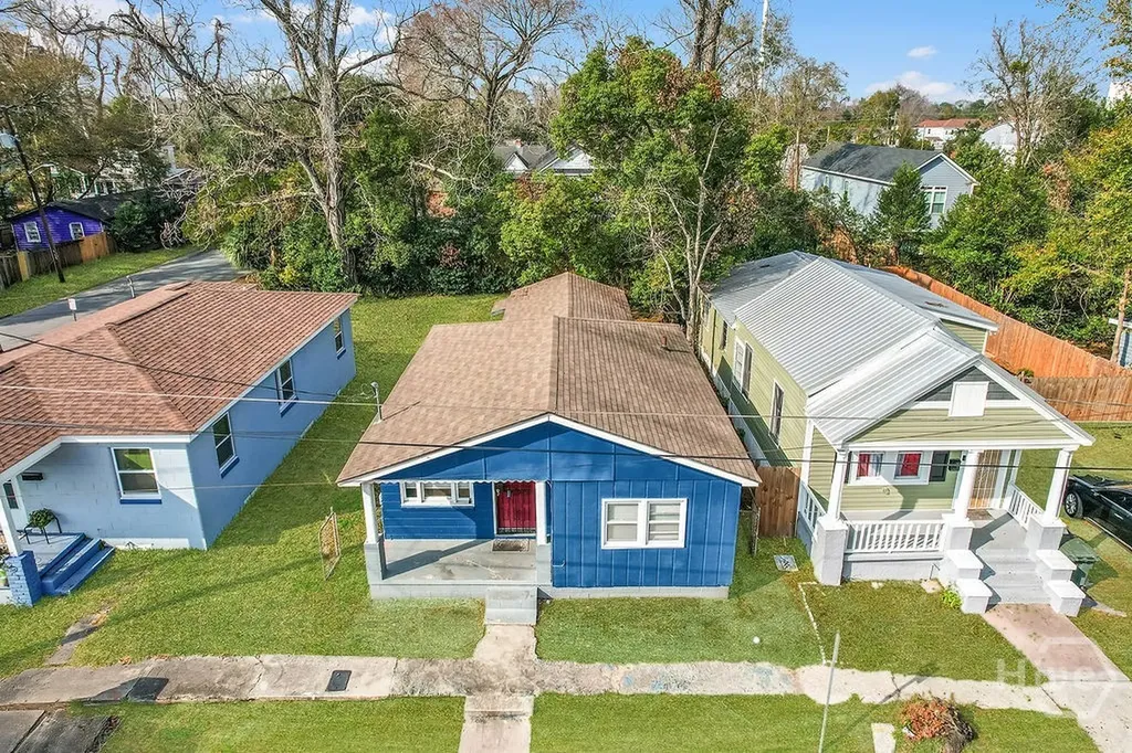 1513 Vine Street Savannah GA 31401