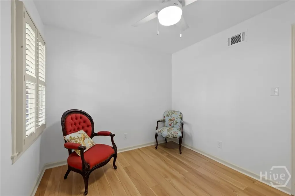 6 Prince Charles Court Savannah GA 31406