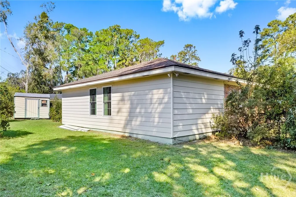 6 Prince Charles Court Savannah GA 31406