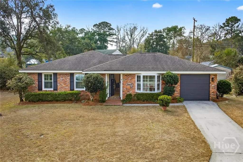 6 Prince Charles Court Savannah GA 31406