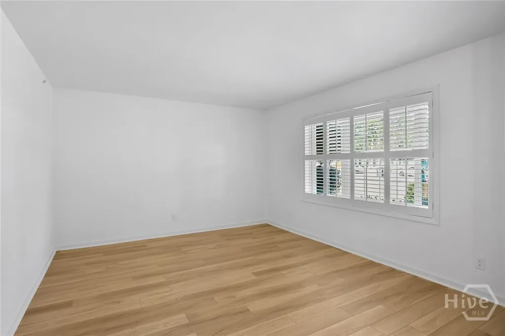 6 Prince Charles Court Savannah GA 31406