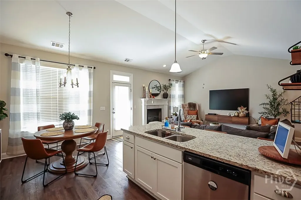 124 Annie Drive Guyton GA 31312