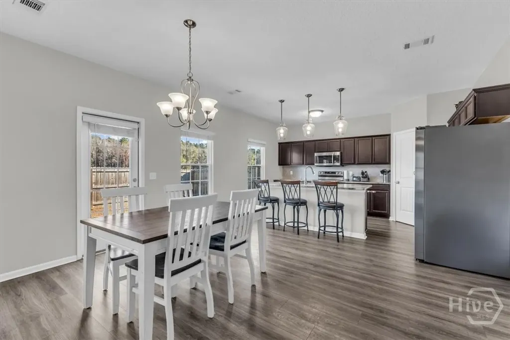 4 Turpentine Trail Hinesville GA 31313
