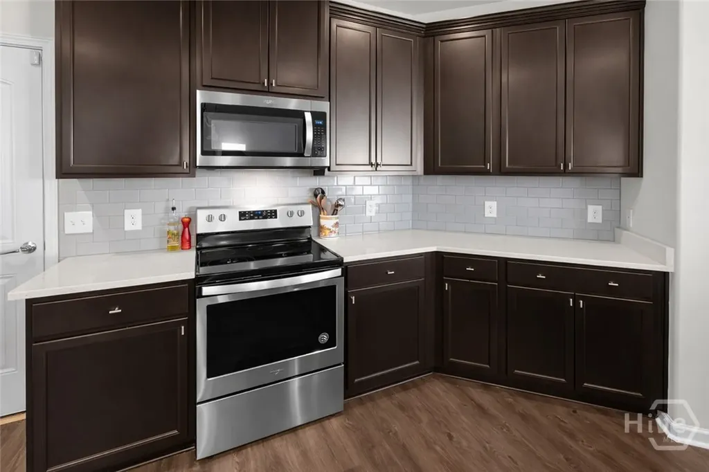 238 Lakepointe Drive Savannah GA 31407