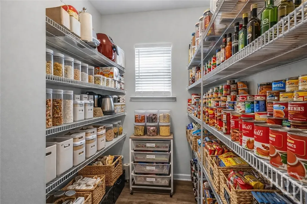 238 Lakepointe Drive Savannah GA 31407