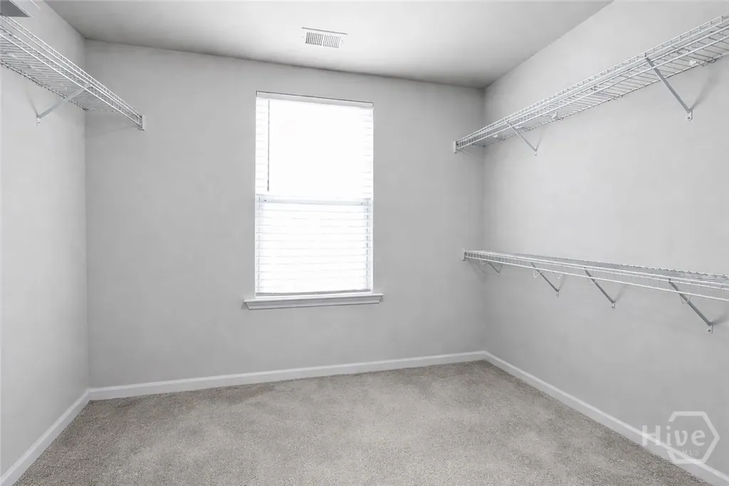 238 Lakepointe Drive Savannah GA 31407
