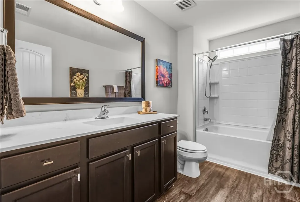 238 Lakepointe Drive Savannah GA 31407