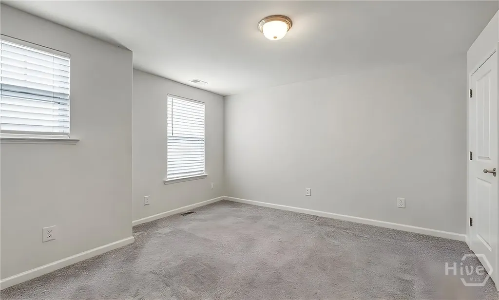 238 Lakepointe Drive Savannah GA 31407