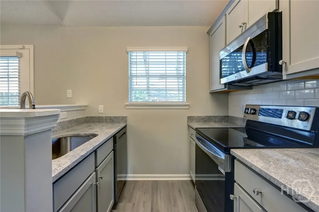 7346 Leghorn Street Savannah GA 31406