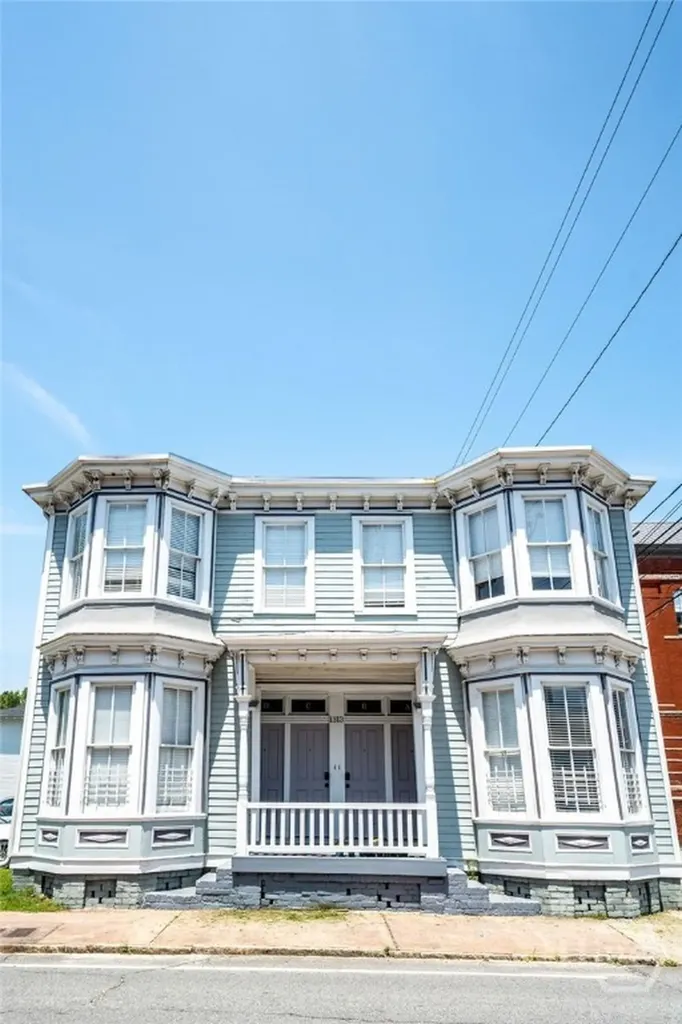 1313 Whitaker Street Savannah GA 31401