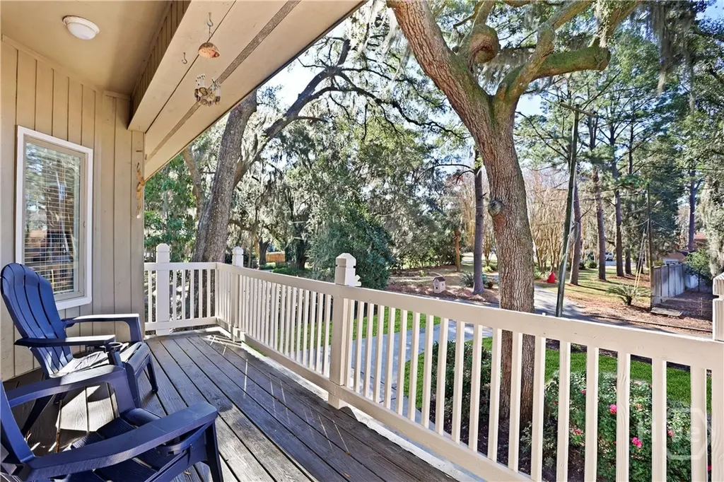 4 E Back Street Savannah GA 31419
