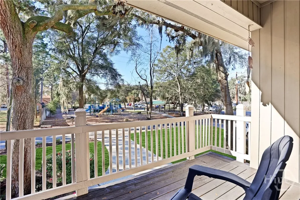 4 E Back Street Savannah GA 31419