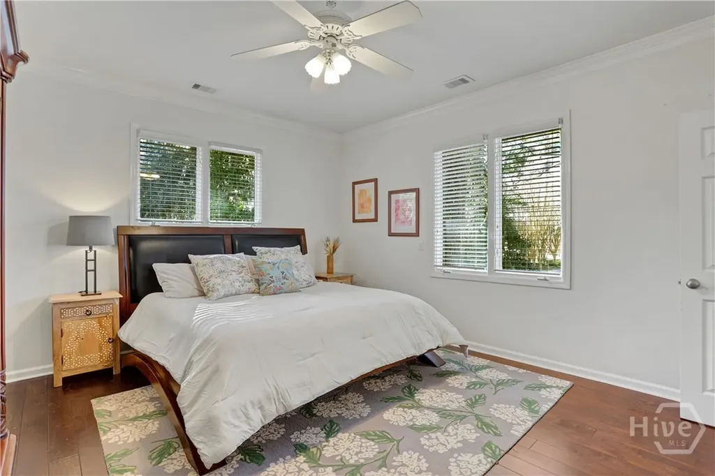 4 E Back Street Savannah GA 31419