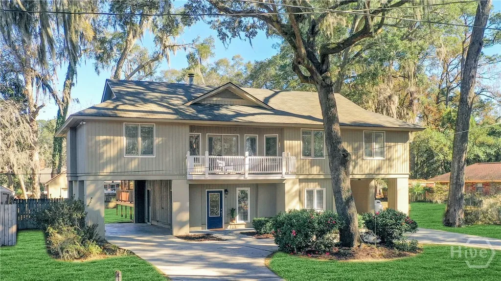 4 E Back Street Savannah GA 31419