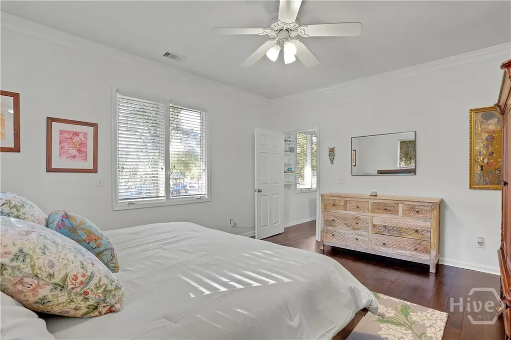 4 E Back Street Savannah GA 31419