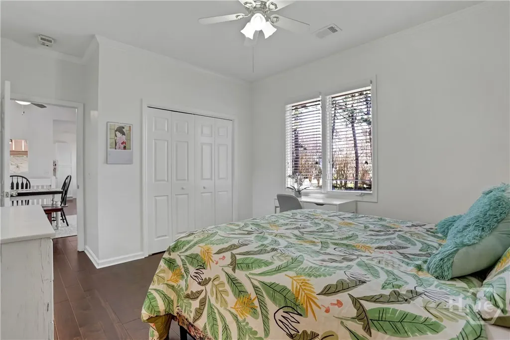 4 E Back Street Savannah GA 31419