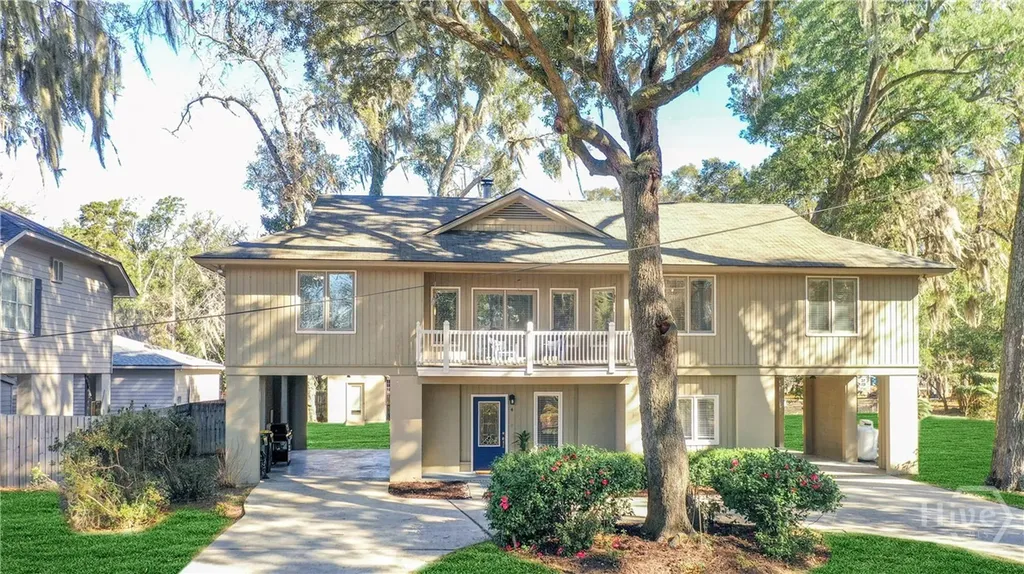 4 E Back Street Savannah GA 31419