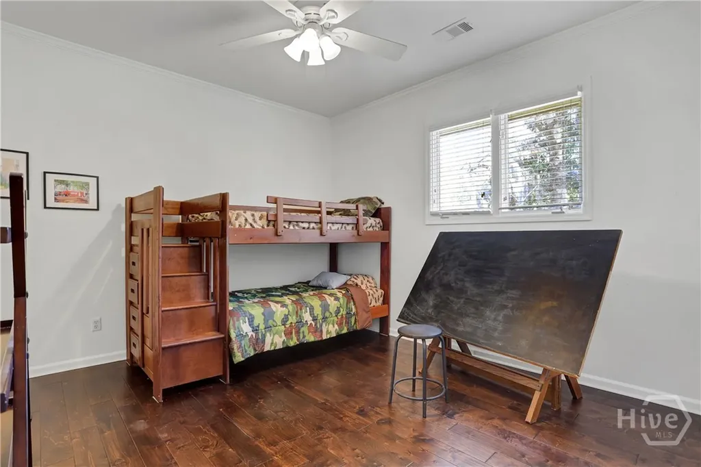 4 E Back Street Savannah GA 31419
