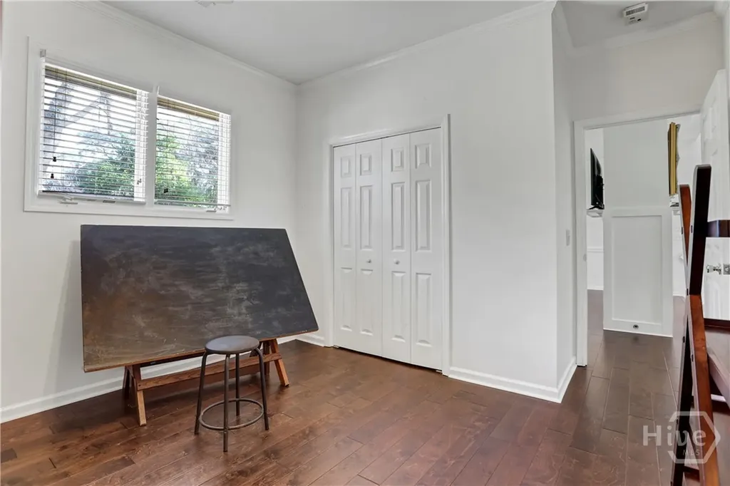 4 E Back Street Savannah GA 31419