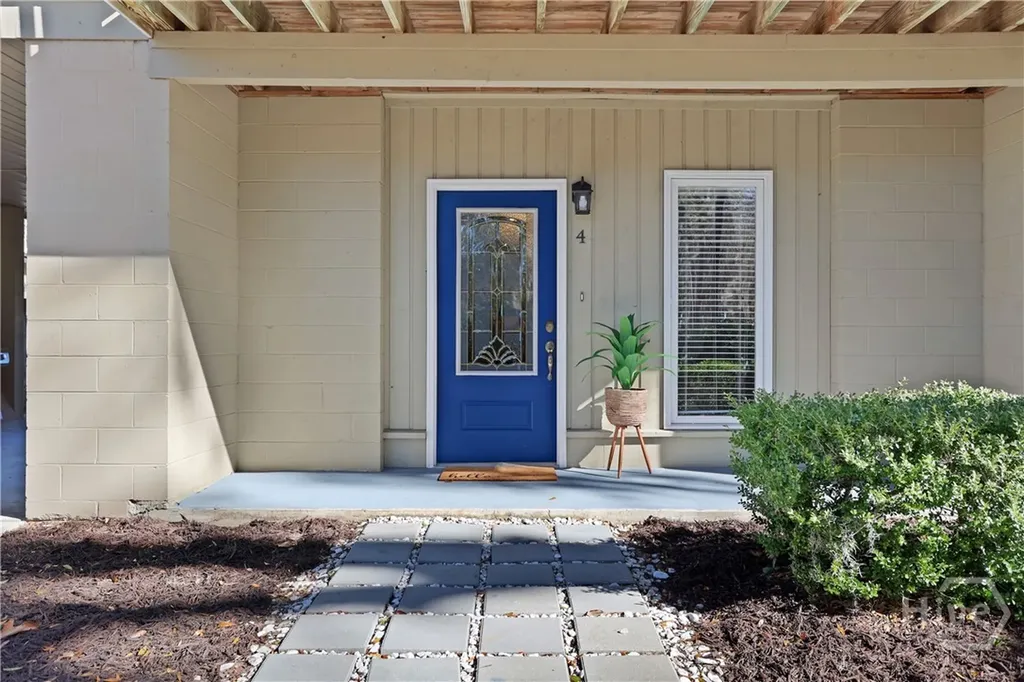 4 E Back Street Savannah GA 31419