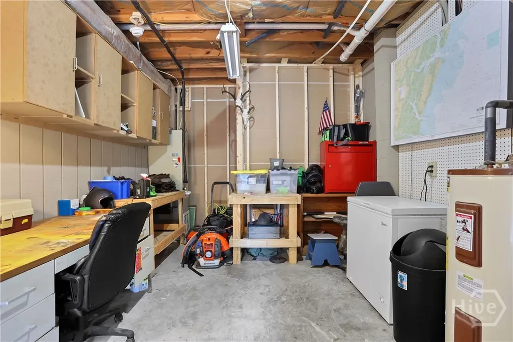 4 E Back Street Savannah GA 31419