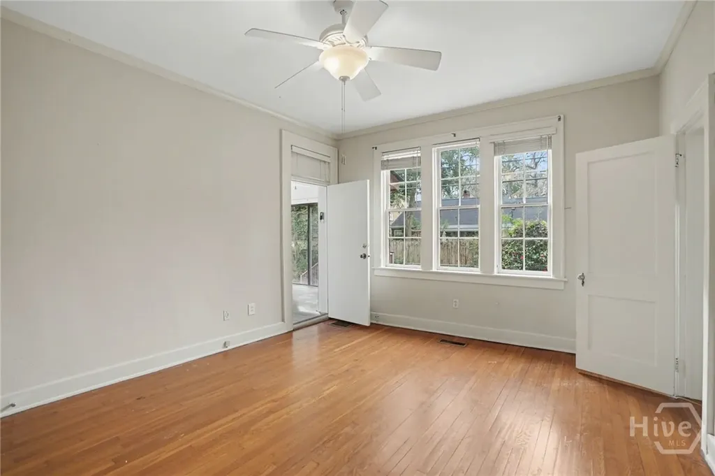 25 Washington Avenue Savannah GA 31405
