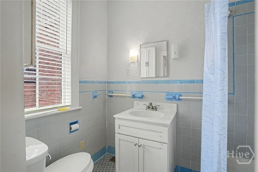 25 Washington Avenue Savannah GA 31405