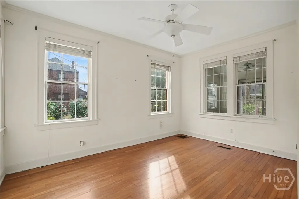 25 Washington Avenue Savannah GA 31405