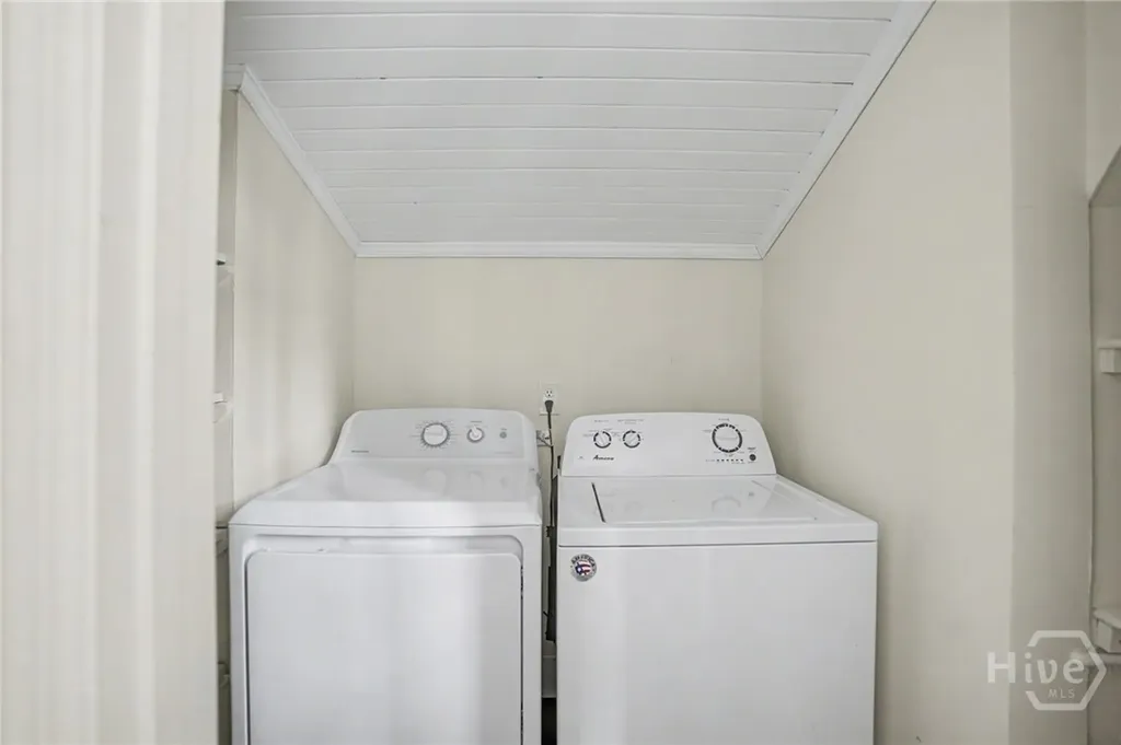 25 Washington Avenue Savannah GA 31405