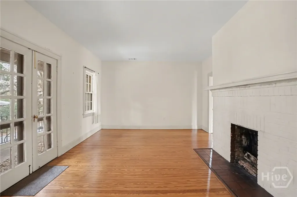 25 Washington Avenue Savannah GA 31405