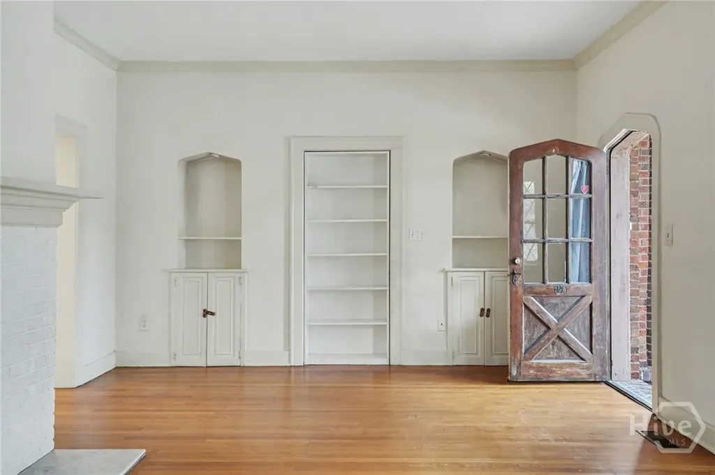 25 Washington Avenue Savannah GA 31405
