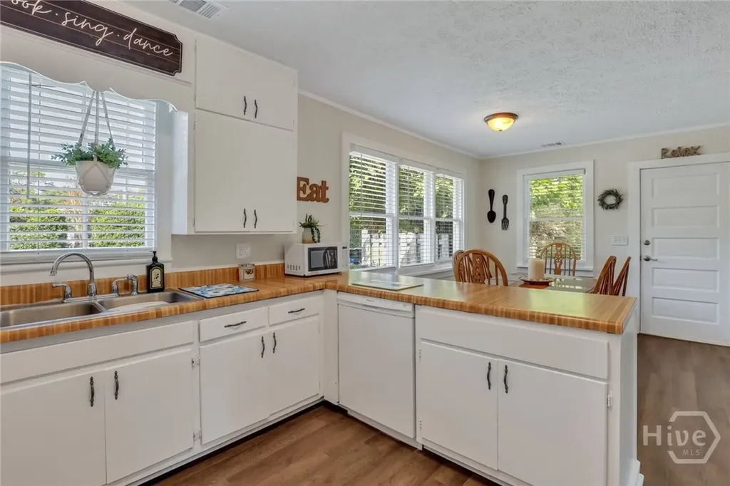 10095 Ferguson Avenue Savannah GA 31406
