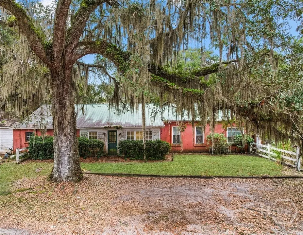 15618 Us 17 Highway Townsend GA 31331