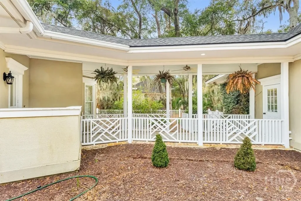 10 Tangletree Lane Savannah GA 31411