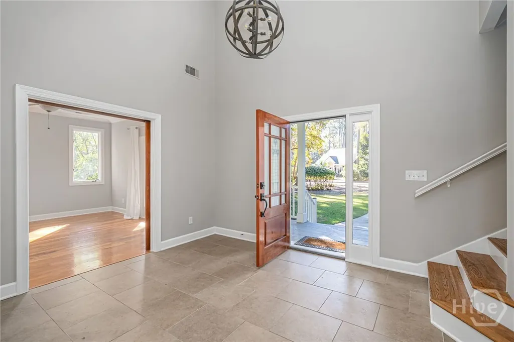 22 Deer Run Savannah GA 31411