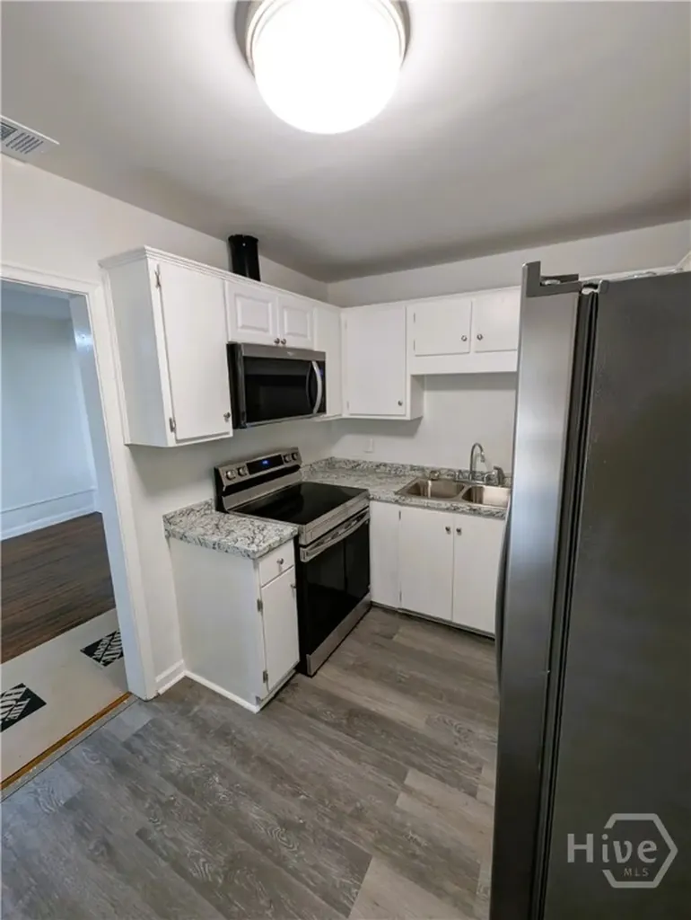 1317 E 54th Street Savannah GA 31404